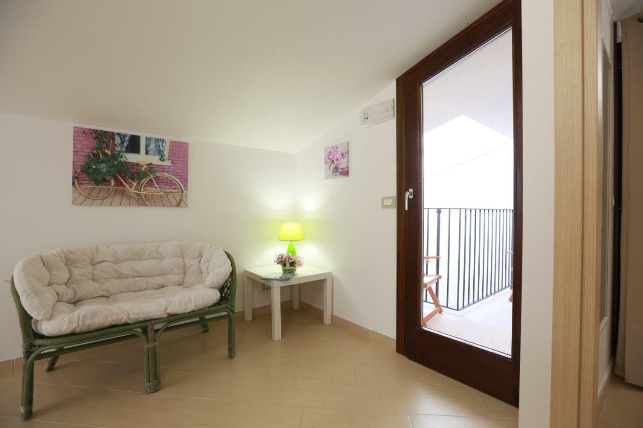 פוצאלו Casa Vacanza Il Dromone מראה חיצוני תמונה